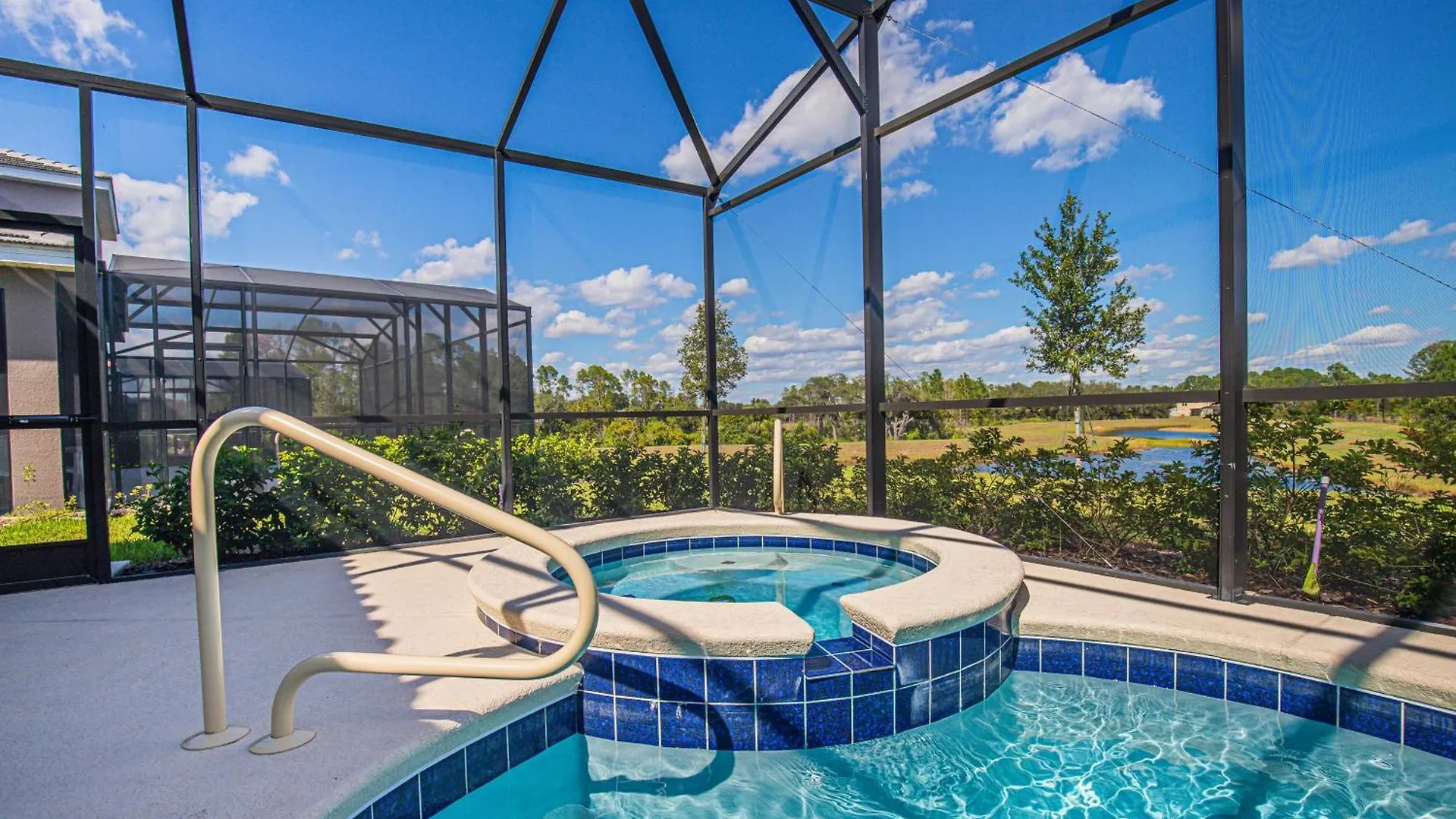 Brand New 5 Bedroom 5 Bath Pool Home 353 Davenport