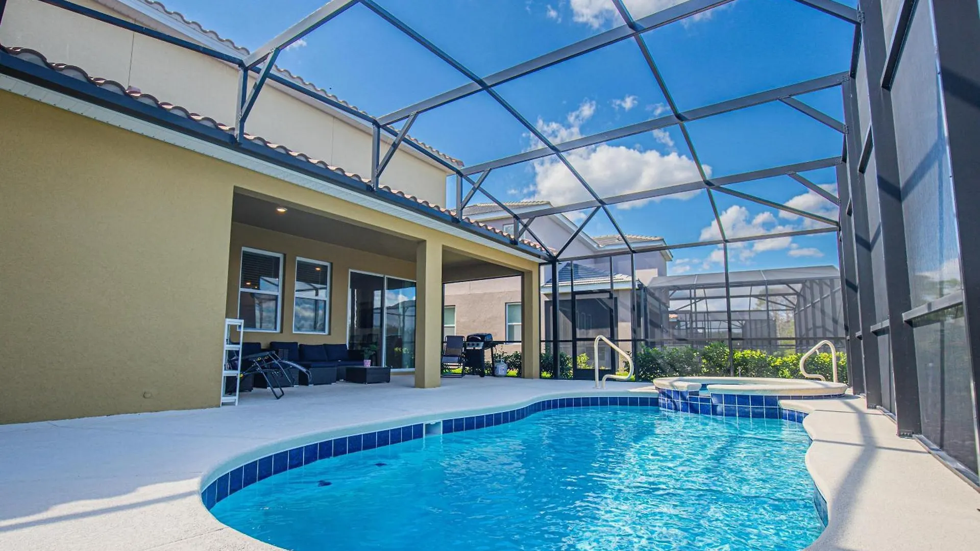Holiday home Brand New 5 Bedroom 5 Bath Pool Home 353 Davenport United States